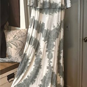 Elegant Gray Tie-Dye Maxi Dress
